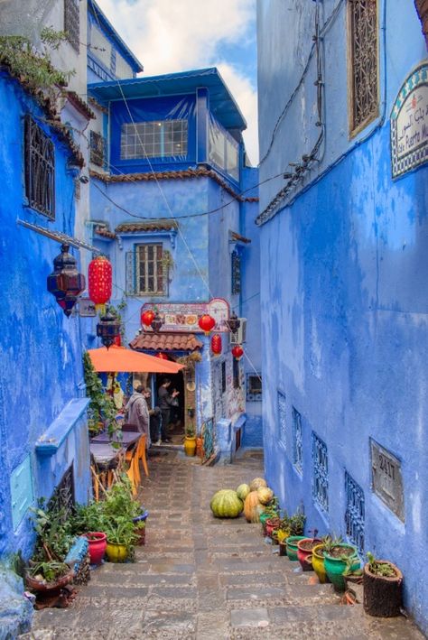 Morocco Chefchaouen, Blue Houses, Morocco Photography, Morocco Aesthetic, Africa Destinations, Morocco Travel, Seaside Towns, Architectural Features, Best Location