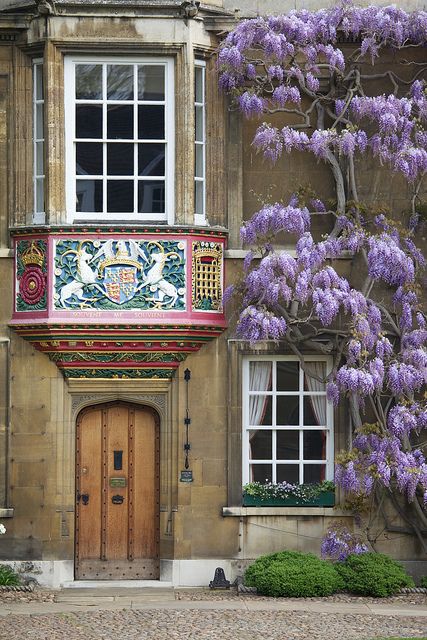 Cambridge Uk, Cambridge England, Oxford England, England And Scotland, Beautiful House, Beautiful Doors, English Countryside, England Travel, Dream Homes