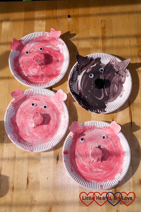 3 Little Pigs Activities, Three Little Pig, Nursery Rhyme Crafts, Fairy Tale Crafts, Pig Crafts, Crafts For Toddlers, The Three Little Pigs, Nursery Activities, Pig Art