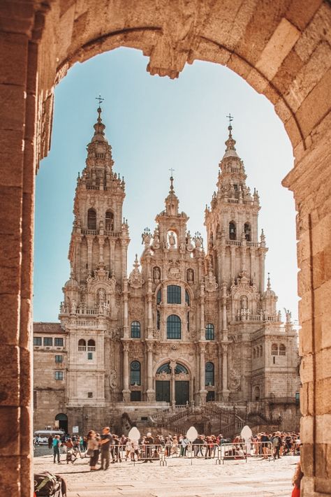 13 Best Northern Spain Road Trip Stops + Itinerary Ideas Camino Portuguese, Spain Road Trip, Barcelona Architecture, Europe Honeymoon, European Road Trip, Spain Vacation, Northern Spain, Destination Voyage, Portugal Travel