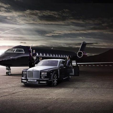 Jets Privés De Luxe, Wealthy Lifestyle Luxury, Rich Lifestyle Luxury, Quotes Car, Private Jet Interior, Jet Privé, Luxury Helicopter, Luxury Jets, Billionaire Lifestyle Luxury Living