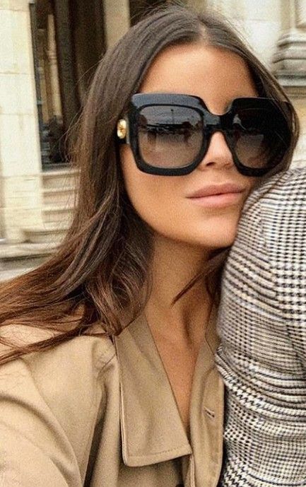 Huge Sunglasses, Pretty Sunglasses, Futuristic Sunglasses, Big Glasses, Big Sunglasses, Super Model, Trendy Sunglasses, Rimless Sunglasses, Brunch Outfit