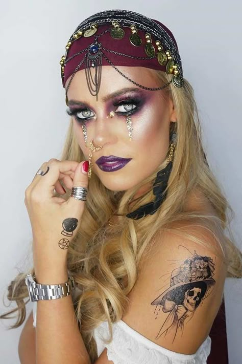 Fortune Teller Face Paint, Astrology Halloween Costume, Fortune Teller Halloween Makeup, Fortune Teller Costume Makeup, Pirate Makeup Ideas, Fortune Teller Outfit, Halloween Fortune Teller Costume, Fortune Teller Makeup, Fortune Teller Halloween