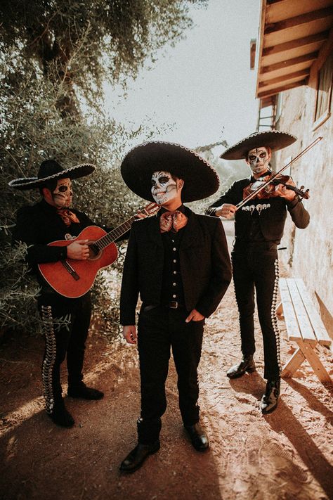 Mexico Day Of The Dead, Sugar Skull Girl, Mariachi Band, Mexican Traditions, Mexican Heritage, Mexico Culture, Boda Mexicana, Multicultural Wedding, Special Halloween