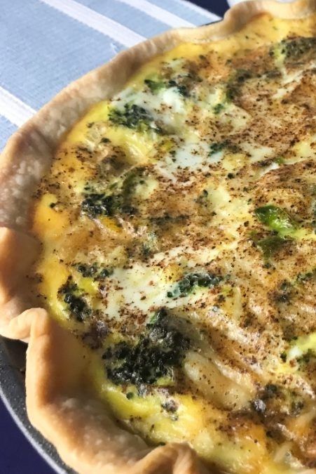 Broccoli Quiche Recipes, Jarlsberg Cheese, Jarlsberg, Broccoli Quiche, Souffle Recipes, Cheese Quiche, Brunch Dishes, Quiche Recipes, Breakfast For Dinner