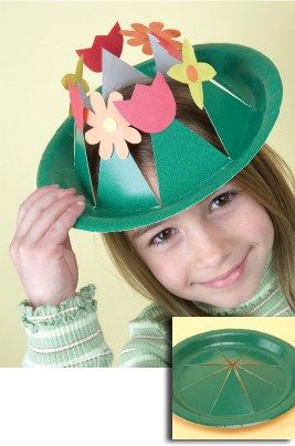 Easy DIY Easter Bonnet Hats Daycare Art, Easter Hat Parade, Pola Topi, Crazy Hat Day, Easter Hats, Spring Hats, Easter Bonnet, Crazy Hats, Library Programs