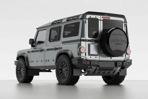 Discover the Bold New Look of the Ineos Grenadier | Modified Rides Ineos Grenadier 4x4, Grenadier 4x4, Mobil Classic, Offroad Cars, Ineos Grenadier, Classical Cars, Sick Cars, Future Vehicles, Full Size Suv