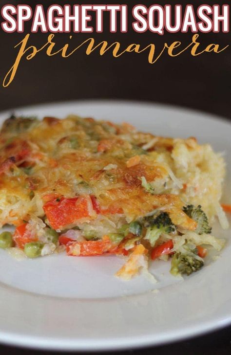 Spaghetti Squash Primavera Casserole Bread Meals, Spaghetti Squash Casserole, Pasta Primavera, Spaghetti Squash Recipes, Idee Pasto Sano, Squash Recipes, Spaghetti Squash, Veggie Dishes, Vegetable Dishes