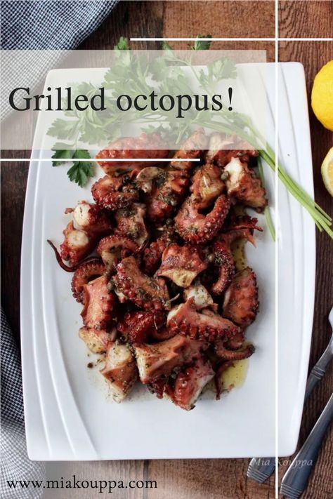 Grilled octopus is the perfect Greek meze/appetizer! Here we teach you how to make this incredibly delicious dish! Traditional Greek Recipes, Greek Meze, Octopus Salad, Octopus Recipes, Greek Appetizers, Seafood Dish Recipes, Tips And Trick, Grilled Octopus, Man Food