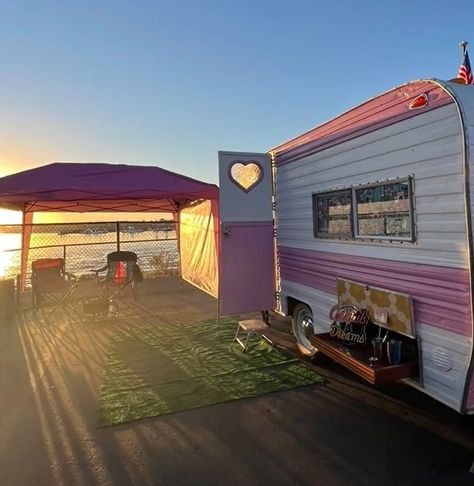 A BARBIE fan has shared how the iconic doll inspired her trailer makeover. The content creator gave her followers a glimpse inside her Barbie dream house on wheels. TikTok user Ilse Massey (@ilsefied) showed viewers her Barbie-inspired trailer. In her video, the influencer said: “We transformed this tiny trailer into a Barbie Dreamhouse on wheels.” […] Trailer Makeover, Tiny Trailers, Barbie Dreamhouse, Life On A Budget, Barbie Inspired, Old Room, Barbie Dream House, Barbie Dream, House On Wheels