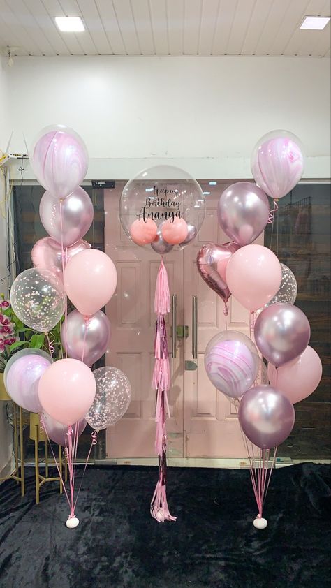 Balloon Wedding Decorations Receptions, Restaurant Balloon Decor, Baloons Idea For Birthday, Helium Balloon Decoration, 21st Birthday Centerpieces, Pink Pumpkin Baby Shower, 90th Birthday Decorations, Girly Party Ideas