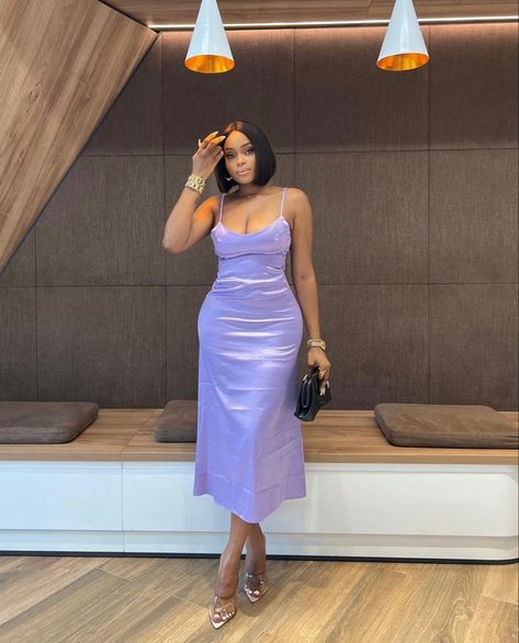 Purple Dinner, Silk Dress Fashion, Christian Outfits, Baddie Fashion, African Print Maxi Skirt, Ankara Tops, Modesty Outfits, Dinner Dress Classy, Classy Prom Dresses