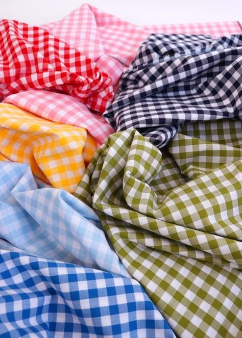 Summer Fabrics Textiles, Gingham Sewing Projects, Fabric Shoot Ideas, Gingham Aesthetic, Cottagecore Moodboard, Picnic Board, Blue Fabric Pattern, Picnic Pattern, Clothing Fabric Patterns