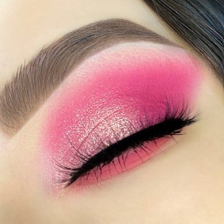 Fuchsia Pink Eye Makeup, Hot Pink Eye Shadow Look, Pink Eyeshadow Barbie, Pink Makeup Looks For Hooded Eyes, Barbie Inspired Eyeshadow, Hot Pink Make Up Looks, Fuscia Eyeshadow Eye Makeup, Hot Pink Makeup Looks Prom, Pink Eyeshadow Looks Brown Eyes