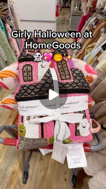 Angel Clark | UGC | Content Creator on Instagram: "The girly Halloween decor at @homegoods is 🤌🏻👻💖🎃✨

#shopwithme #shoppingvlog #shoppingtherapy #shoppinglover #homegoods #retailtherapy #pinkaesthetic #halloweendecor #halloween2024 #minivlog" Homegoods Halloween 2024, Homegoods Halloween, Ugc Content Creator, Girly Halloween, Ugc Content, Retail Therapy, Pink Aesthetic, Content Creator, Halloween Decor