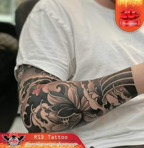 Asian Arm Sleeve Tattoo For Men, Asian Tattoo Sleeve Japanese Style, Asian Sleeve Tattoos For Guys, Forearm Tattoo Men Japanese, Floral Japanese Tattoo, Japanese Tattoo Sleeve Men, Japanese Half Sleeve Tattoo Design, Asian Sleeve Tattoo, Asian Tattoos Men