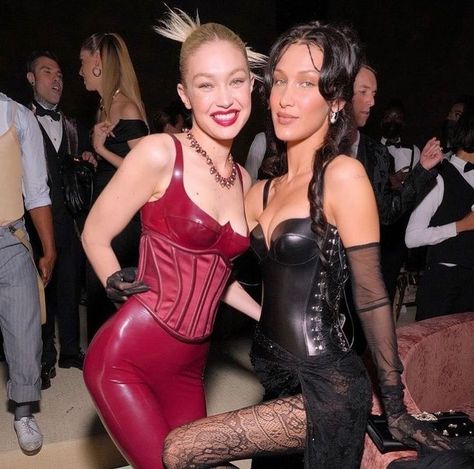 Celeb Party, Heels Images, Hadid Fashion, Bicycle Chic, Met Gala Outfits, Bouidor Photography, Bella Gigi Hadid, Gala Outfit, Leather Outfits