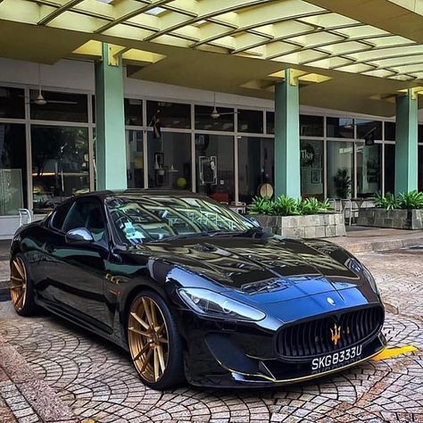 🇮🇹Maserati All The Way🇮🇹 on Instagram: “Does not get any better then this. . . . . . From @maseratiqatar . . . . . #Maserati #Granturismo #Ferrari #Car #Automobile #Cars #Italy…” Maserati Car, Maserati Granturismo, Top Luxury Cars, Ferrari California, Luxurious Cars, Maserati Ghibli, Nissan 370z, Ferrari Car, Super Luxury Cars