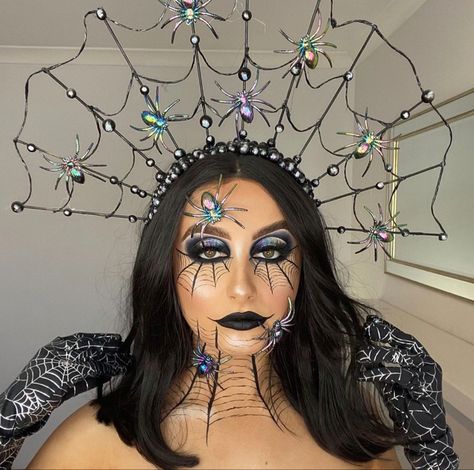 Spider Custome Halloween, Spider Fairy Costume, Spider Queen Costume Diy, Spider Costume Woman, Spider Queen Makeup, Spider Queen Costume, Skeleton Halloween Makeup, Vampire Halloween Makeup, Spider Web Makeup