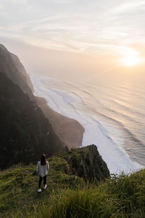 11 Most beautiful viewpoints on Madeira Island - HappyTravelSpots Madeira Outfit, Madeira Portugal Aesthetic, Madeira Aesthetic, Madeira Beach Florida, Funchal Madeira, Volcanic Island, Christmas Markets Europe, Banana Plants, Green Valley