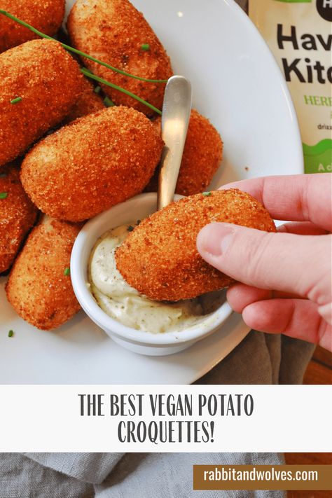 The Best Vegan Potato Croquettes - Rabbit and Wolves Vegan Potato Croquettes, Vegan Croquettes Recipe, Vegan Croquettes, Vegan Potatoes, Croquettes Recipe, Oil Free Vegan Recipes, Potato Croquettes, Cake Breakfast, Vegan Pantry