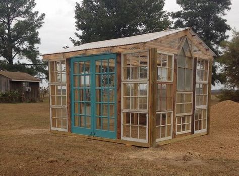 Upcycle Window Greenhouse, Greenhouse Made From Old Doors, Greenhouse Out Of Old Doors, Homemade Greenhouse Old Windows, Diy Greenhouse Plans With Old Windows, Greenhouse Made From Old Windows And Doors, Green House Old Windows Diy, Diy Green House With Old Windows, Antique Window Greenhouse