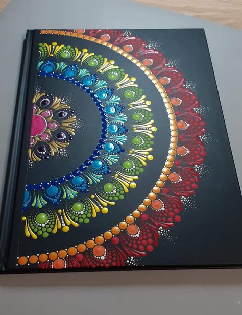 Mandala Journal Ideas, Dot Art Ideas, Mandala Bookmark, Mandala Dotting, Indian Room Decor, Group Crafts, Mandala Design Pattern, Mandala Art Lesson, Dot Mandala