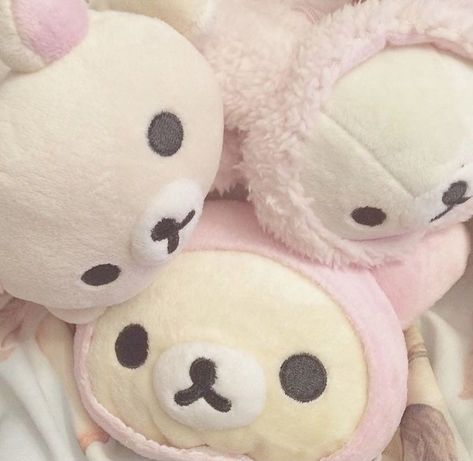 ‎♡ ؛ 𝑪𝑹𝑬𝑫𝑰𝑻𝑺 𝑻𝑶 𝑶𝑾𝑵𝑬𝑹𝑺 Rilakkuma Plushie, Kawaii Core, Kawaii Plushies, Pink Themes, Cute Stuffed Animals, Rilakkuma, Fluttershy, Aesthetic Themes, Phone Themes