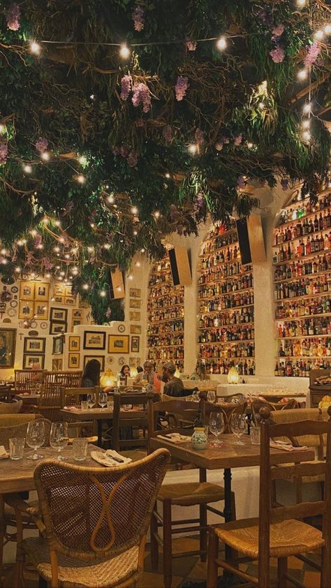 Spain Restaurant Aesthetic, City Restaurant Aesthetic, Spanish Cafe Design, Spanish Restaurant Aesthetic, Indie Restaurant, London Restaurants Aesthetic, French Restaurant Aesthetic, Spanish Restaurant Design, Cozy Restaurant Interior