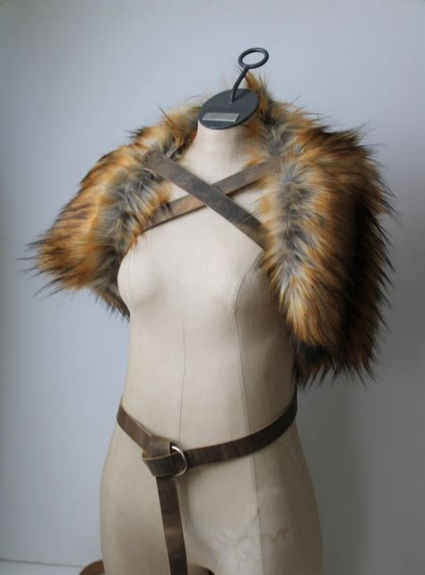 River Wolf Fur Shoulder Pelt Drape Leather Straps Imitation | Etsy Fur Mantle, Fur Pelt, Viking Cosplay, Viking Costume, Winter Wonderland Wedding, Ring Der O, American Leather, Stitching Leather, Nice Leather