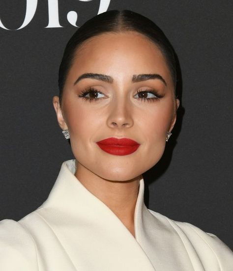 Red Lip Makeup Outfit, Subtle Eye Bold Lip Makeup, Red Lip Olive Skin, Easy Red Lip Makeup Look, Daytime Red Lipstick Makeup, Classic Red Lip Makeup Brunette, Wedding Guest Makeup Red Lips, Red Lipstick Wedding Makeup, Parted Bun