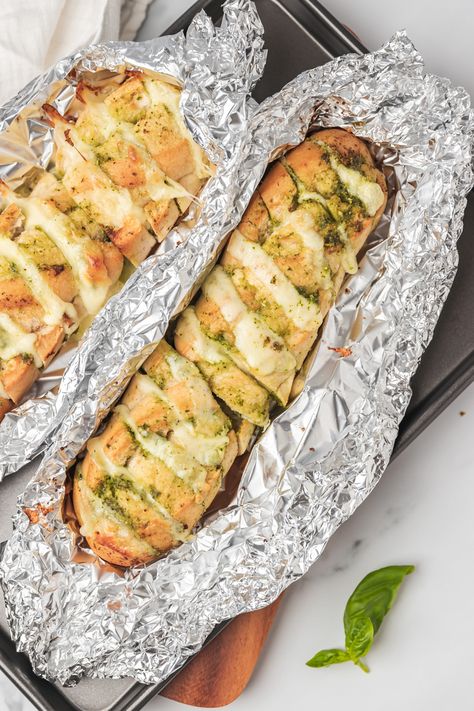 Cheesy Garlic Ciabatta Bread, Pesto French Bread, Pesto Garlic Bread, Cheesy Baguette, Pesto Baguette, Basil Pesto Bread, Cheesy Pesto Bread, Garlic Baguette, Man Meals