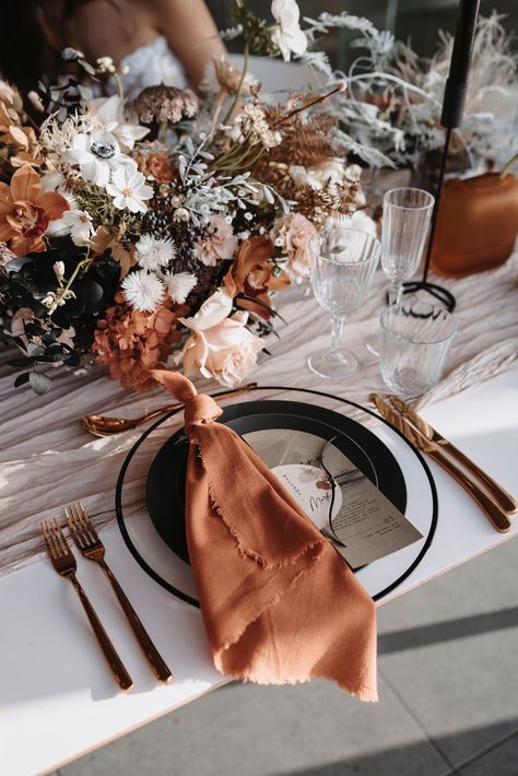 Centerpieces Terracotta, White Table Centerpieces, Wedding Invitations Terracotta, Terracotta Bridesmaid Dresses, Terracotta And Black, Terracotta Bridesmaid, Black Groom, Earth Tone Wedding, Rusting Wedding