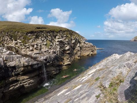 12 of the Best Sea Swimming Spots in Ireland | Outsider.ie Sea Swimming, Trip To Ireland, Tidal Pool, Travel Ireland, Sea Can, Open Water Swimming, Walking Routes, Dublin City, Emerald Isle