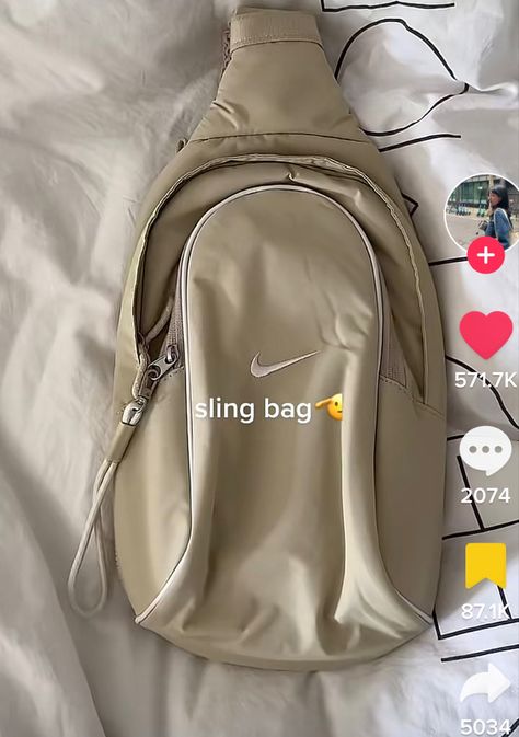 Nike Essential Sling Bag, Nike Sling Bag Outfit, Nike Sling Bag, Nike Shoulder Bag, Sling Bag Outfit, Small Sling Bag, Backpack Essentials, Nike Bags, Cute Birthday Outfits