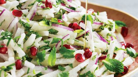 Broccoli Slaw Recipes, Jicama Salad, Best Coleslaw Recipe, Jicama Slaw, Grilled Cabbage, Fresh Eating, Coleslaw Recipe Easy, Homemade Tahini, Carrot Slaw