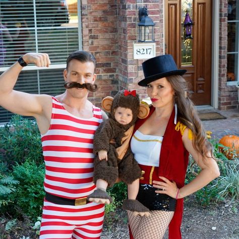 Inspiration & accessories for your DIY strongman halloween costume idea #diystrongmancostume #costume #strongman #costumes #strongmen #halloweencostumes #strongman #championcostume #circusstrongman #halloweencostume #circuscostume #costumeideas #couplescostume #diycircuscostume #circuscostumes #perfectcircuscostume #circusoutfit #sexycircuscostumes #circushalloweencostumes #diyhalloweencostume #costumecircus #sexyhalloweencostumes #halloweencostumes #doityourself #diycostume #diytutorial Diy Monkey Costume, Funny Diy Halloween Costumes, Strongman Costume, Circus Family Costume, Strong Man Costume, Preschool Hat, Circus Halloween Costumes, Fortune Teller Costume, Circus Strongman