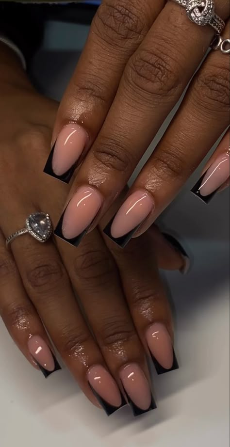 French Nails For Black Women, Simple Nail Ideas Black Women, Nail Designs For Black Girls Style, Black Deep French Nails, Simple Nails Black Women, Cute Nails Black Women, Dope Nail Designs Short Length, Nail Inspo Black Women, Black Women Nails