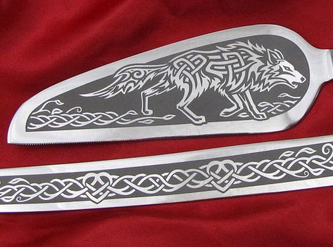 Scottish Wedding Cake Server and Knife Set, Personalized, Celtic Wolf, Viking Wedding Cake, Norse Wedding, Nordic Wolf, Wolf Wedding, Nordic Wedding, Pagan Wedding, Wedding Planning Book, Wedding Cake Server, Viking Wedding