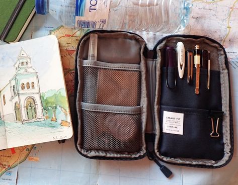 Pencil Cases Aesthetic, Pen Case Aesthetic, Lihit Lab Pen Case, Artist Pencil Case, Diy Pencil Case, Travel Art Kit, Edc Bag, Linoleum Print, Travel Sketchbook