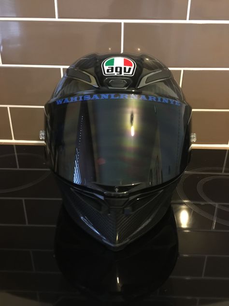 AGV Pista GP R Helm Agv, Agv Helmet, Biker Boy, Motorbike Gear, Agv Helmets, Moto Car, Super Bike, Biker Boys, Pretty Bike