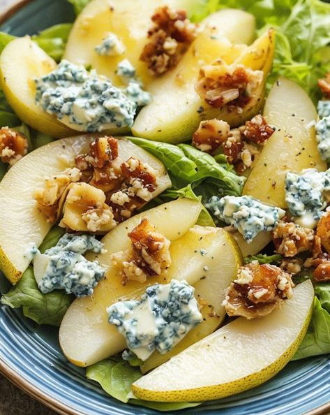 Discover the perfect blend of sweet and savory with this Barefoot Contessa Pear and Blue Cheese Salad! A refreshing mix that's easy to make and delicious. #HealthyRecipes #SaladLovers #GourmetSalad #BlueCheese #BarefootContessa Endive Salad With Blue Cheese, Baked Pear Salad, Pears Blue Cheese, Blue Cheese Pear Salad, Pear Walnut And Blue Cheese Salad, Pear Blue Cheese Salad, Carmelized Pears, Spring Mix Salad Recipes, Blue Cheese Salad Recipes