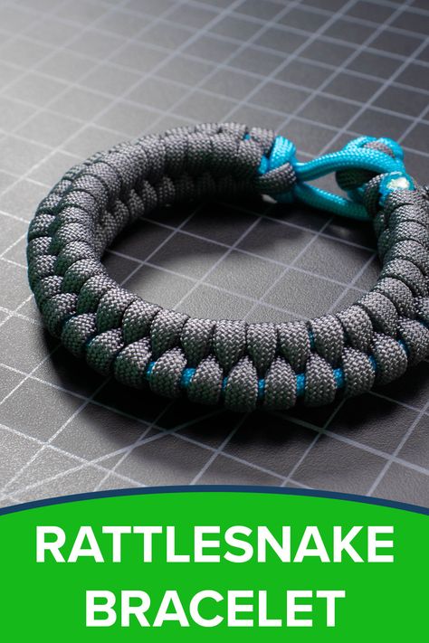 This unique, three-strand core bracelet is surprisingly comfortable to wear. If you know how to make a fishtail bracelet, you should be able to master the rattlesnake paracord bracelet in no time. Snake Knot Paracord Bracelet, Round Paracord Bracelet, Survivor Kit, Durable Paracord Bracelets For Outdoor, 2 Color Fishtail Paracord, Paracord Cobra Weave, Fishtail Bracelet, Braided Friendship Bracelets, Paracord Watch