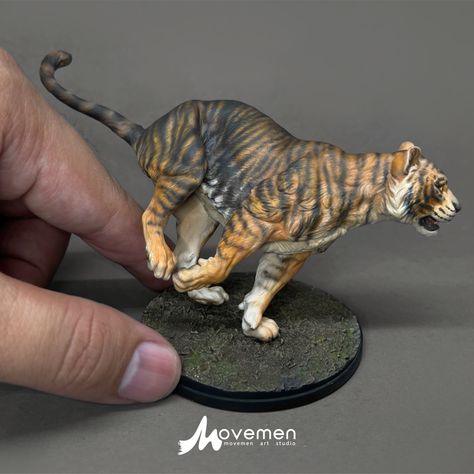 Bengal tiger run Scale. 1:24 Sculpted : @animal_den_miniatures Painted : Movemen art Tiger Concept Art, Tiger Sculpture, Anatomy Sculpture, Dnd Miniatures, Bengal Tiger, Tiger Art, Model Paint, Durga Goddess, Animal Figurines