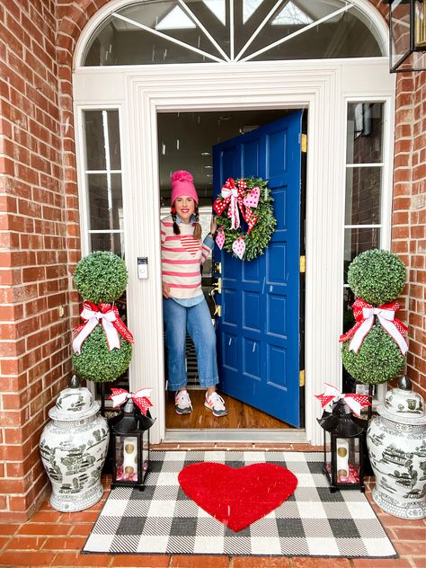 Valentine’s Day Front Door Decor, Valentine’s Day Front Porch Decor, Valentine Front Porch Ideas, Valentines Front Porch Decor, Valentines Porch Decor, Valentine Porch Decor, Valentines Front Door Decor, Valentines Porch, Valentine Porch