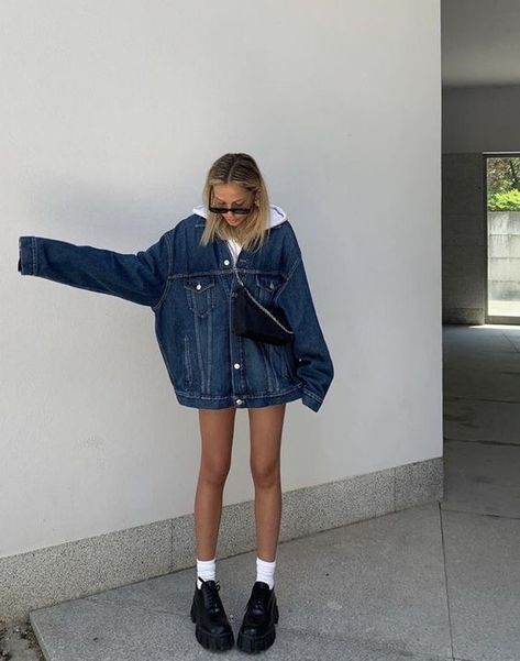 Oversized Jean Jacket Outfits, Jacket Shorts Outfit, Jean Jacket Outfits Fall, Jean Jacket Outfits, Oversized Jean Jacket, Classy Fashion, Oversized Denim Jacket, Boring Clothes, Outfits Fall