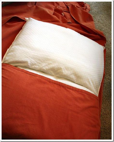 Diy Dog Bed Pillow, Make A Dog Bed, Bed Steps, Dog Insurance, Washable Dog Bed, Diy Dog Bed, Covered Dog Bed, Dog Odor, Dog Pillow Bed