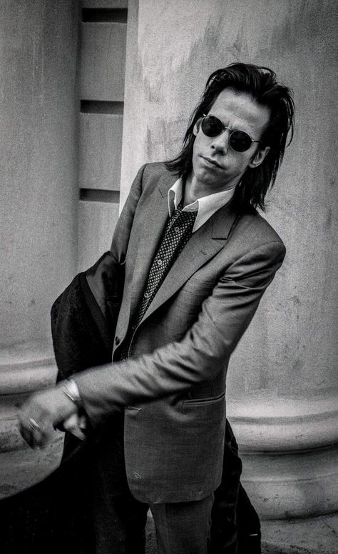 NICK CAVE London 1995 © stefan de batselier Black Clothing Men Aesthetic, Nick Cave Style, Tim Burton Personajes, Vintage Concert Posters, Magic Man, The Bad Seed, Nick Cave, W Wallpaper, St Nick