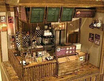 Nunu's house Miniature Cafe, Tiny Objects, Dolls House Shop, Miniature Bakery, Miniature Rooms, House Miniatures, Miniature Kitchen, Miniature Diy, Bakery Cafe