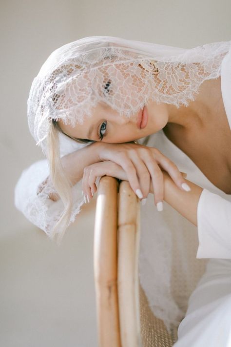 Bride Photoshoot Studio, Pose Bride, Wedding Preparation Photos, Bride Fashion Photography, Minimal Bride, Editorial Bride, Edgy Bridal, Bride Preparation, Bridal Styled Shoot